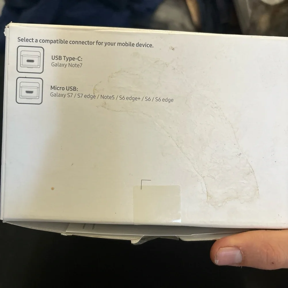 Samsung SM-R323NBKAXAR Gear VR - Brand New (Box opened to check contents only)